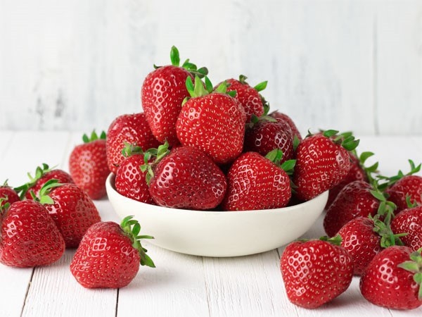 Ngọt ngào, cá tính từ những quả dâu tây, Firt kiss strawberry hứa hẹn sẽ mang nhiều điều khác biệt đến cho bạn