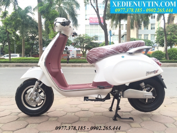 Xe máy điện Vespa Napoli S mầu trắng