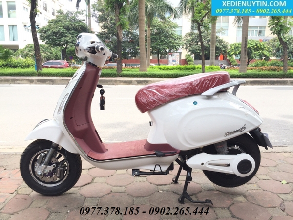 Xe máy điện Vespa Roma S 07