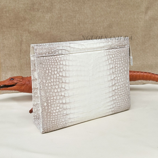 clutch nam da cá sấu màu bạch tạng