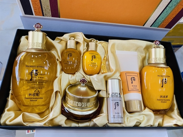 Bộ Dưỡng Chống Lão Hóa Whoo Gongjinhyang Special Set 7 Sản Phẩm