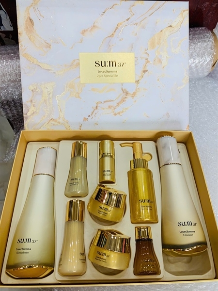 SET DƯỠNG SU:M37 VÀNG 9 MÓN MẪU MỚI TÁI SINH DA, CHỐNG LÃO HÓA