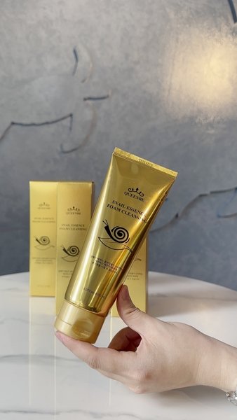 Sữa Rửa Mặt Queenbe Snail (150ml)