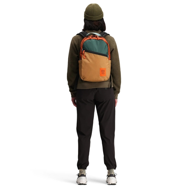 BALO TOPO DESIGNS LIGHT PACK LAPTOP 15″ – 29216