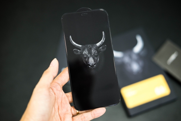 Miếng dán cường lực MIPOW KINGBULL PREMIUM HD (2.7D) cho iPhone 12 Mini | 12 | 12 Pro | 12 Pro Max (FULL VIỀN ĐEN)