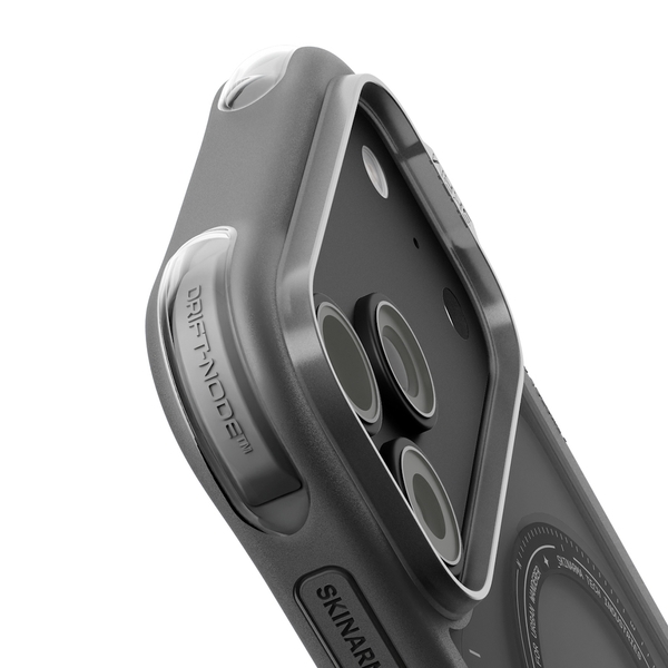 Ốp lưng iPhone 18 Pro SKINARMA AVION