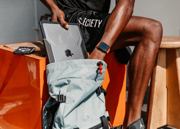 Ốp lưng UAG Macbook Air 15 inch (M2/M3) (2023-2024) Plyo