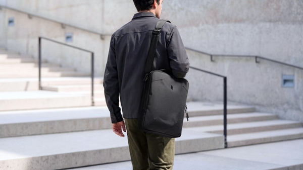 Túi Đeo Chéo TOMTOC (USA) Upgrade URBANEX-A04 Shoulder Bag For Laptop Universial – A04