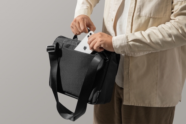 Túi đeo chéo Tomtoc Slash Shoulder Bag iPad 11 inch Meteorite T27S1D1 / T27S1T1GC