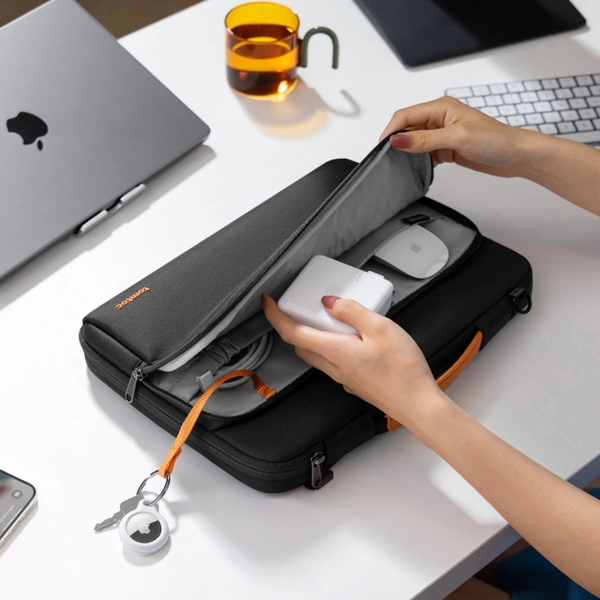 Túi Đeo Tomtoc Defender Shoulder Bag Laptop 15 / 16 inch A40