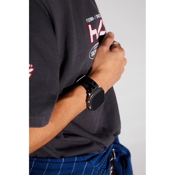 Dây đồng hồ APPLE WATCH SKINARMA SPUNK 44/45/46/49mm