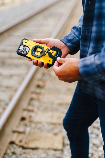 Giá Đỡ UAG MONARCH Magnetic 2