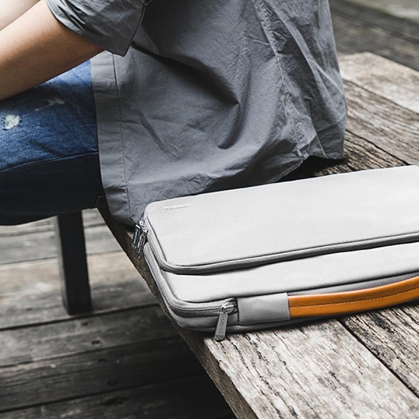 Túi chống sốc Tomtoc Briefcase Macbook 16 inch A14-E02