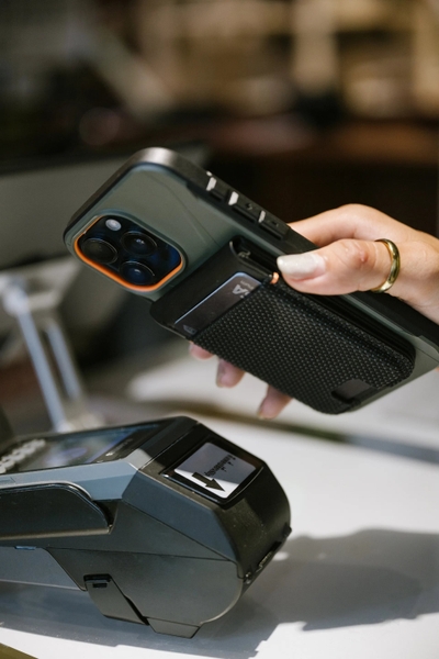 Ví UAG Metropolis Kevlar® Magsafe