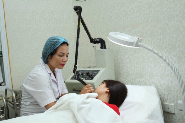 “Tôi đã khỏi nám sau 1 liệu trình điều trị” – chia sẻ của chị Nhung