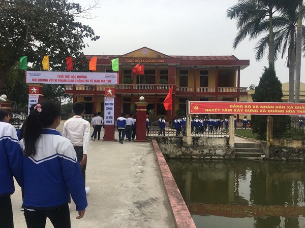 Hướng dẫn lái xe an toàn cho học sinh trường THCS Quảng Hòa – Quảng Xương