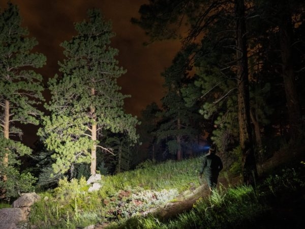 BAO NHIÊU LUMEN LÀ ĐỦ CHO ĐÈN PIN ĐỘI ĐẦU - ĐIỀU ĐÓ CÒN TÙY ?