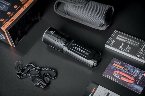 Review đèn pin Fenix TK35UE V2.0