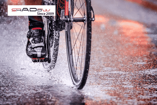 Chia sẻ 12 kinh nghiệm đạp xe mùa mưa an toàn