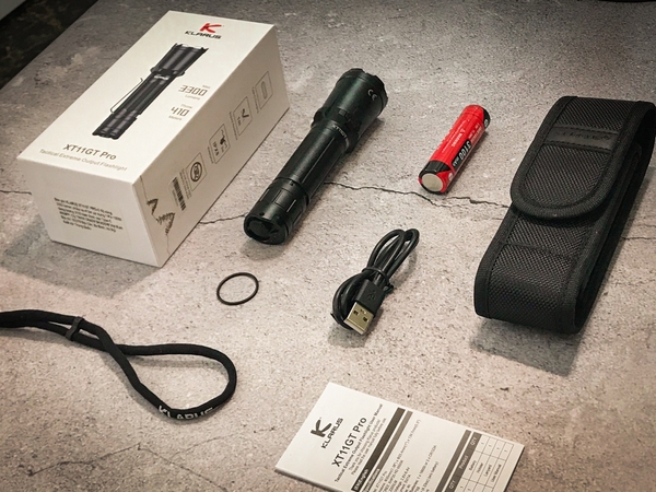 REVIEW ĐÈN PIN PHẢN ỨNG NHANH KLARUS XT11GT PRO V2 - CÂY ĐÈN CHUYÊN DỤNG DÀNH CHO LỰC LƯỢNG AN NINH