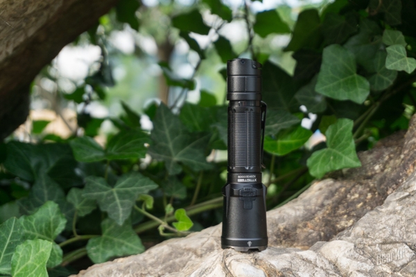 ĐÈN PIN PHẢN ỨNG NHANH KLARUS XT11GT PRO - TRẢI NGHIỆM VÀ ĐÁNH GIÁ