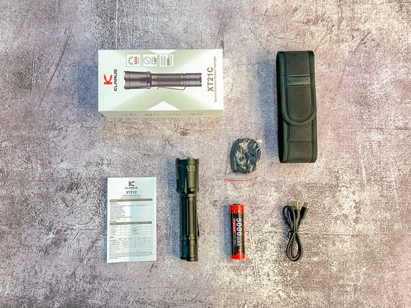 Review KLARUS XT21C - chiến thần trong nhóm đèn phản ứng nhanh