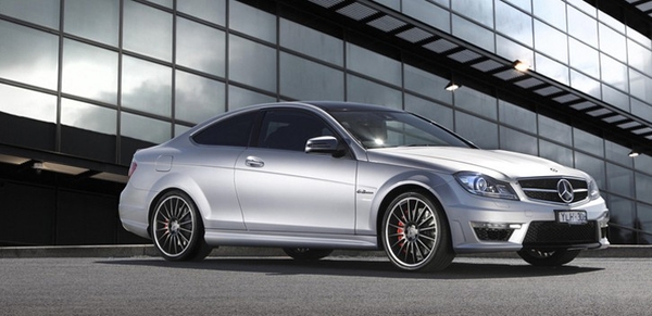 Ford Fiesta 5 cửa 1.5L