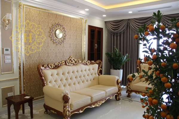 Dát vàng phào chỉ phòng khách chung cư Sun Square