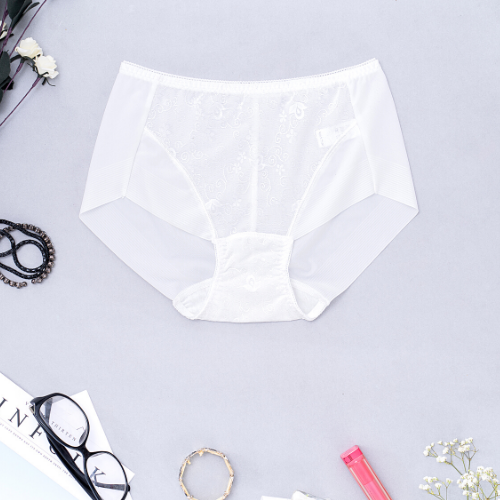 【 TUBE 】Samuel Quần lót nữ Đài Loan thun lạnh thêu Ren siêu co dãn, siêu bền ( màu trắng) )