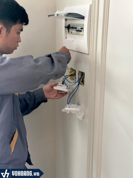 Đội ngũ nhân viên được đào tạo bài bản về kỹ thuật, luôn sẵn sàng tư vấn mọi lúc mọi nơi