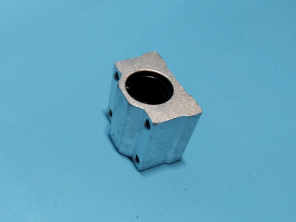 con-truot-dan-huong-cnc-sc-12uu