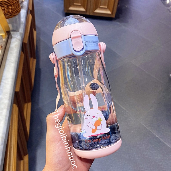 Bình Nước Nhựa Tritan Cho Bé Tập Uống Kèm Dây Đeo