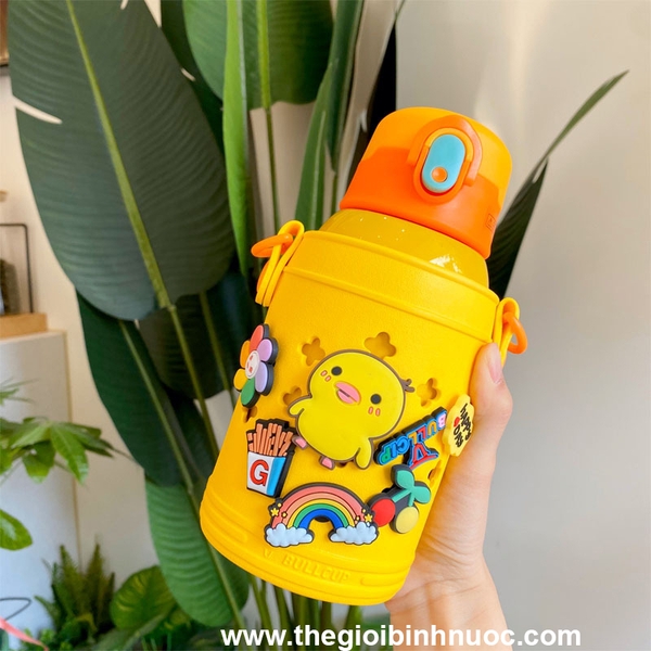 Bình Giữ Nhiệt Cho Bé Kèm Túi INOX 316 Sticker Jibbitz 550ml