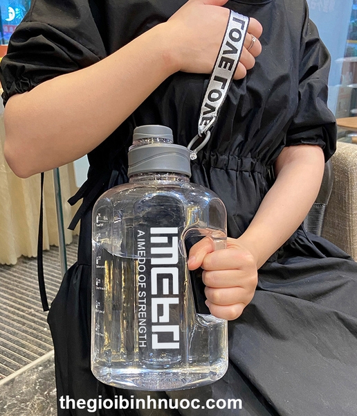 Bình Nhựa Thể Thao 2L BPA FREE