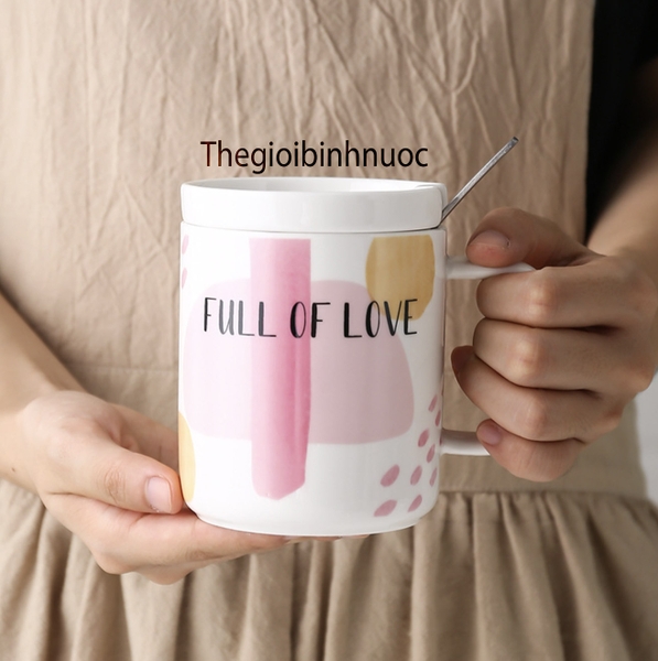 Ly Sứ Hoạ Tiết Chữ Love Dễ Thương 