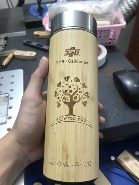 Sỉ In Tên Khắc Logo Bình Tre Giữ Nhiệt 450ML