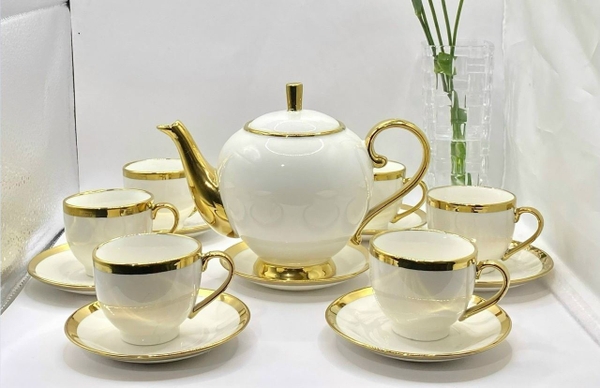 Sỉ In Logo Bộ Bình Trà Sứ Viền Vàng