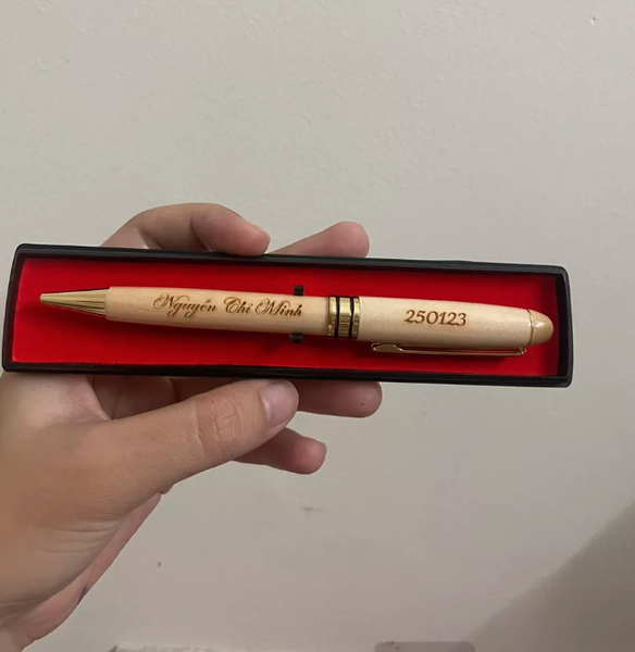 Sỉ Bút Gỗ In Logo Khắc Tên Khắc Logo