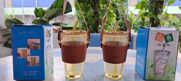 Sỉ In Tên Khắc Logo Ly Thủy Tinh Quai Xách 480ML