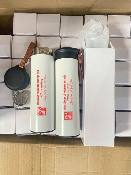 Sỉ In Logo Khắc Tên Bình Giữ Nhiệt 450ML