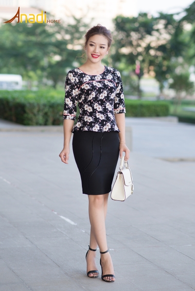 Áo peplum hoa mí ly - 385,000đ