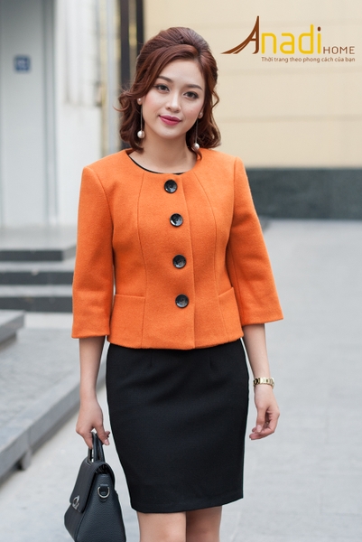Áo khoác dạ ngắn cổ tròn - 845,000đ
