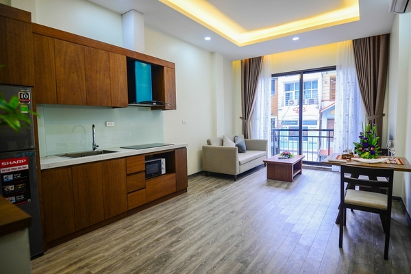 Xuan Hoa Apartment No.15（新築） _______900$~1,200$_______