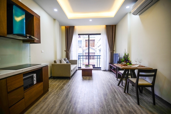 Xuan Hoa Apartment No.15（新築） _______900$~1,200$_______