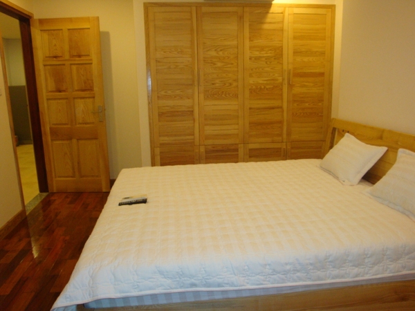 Xuan Hoa Apartment No. 9 _______700$~1,400$_______
