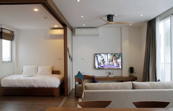 New Square Building （新築）_______950$~2,200$_______