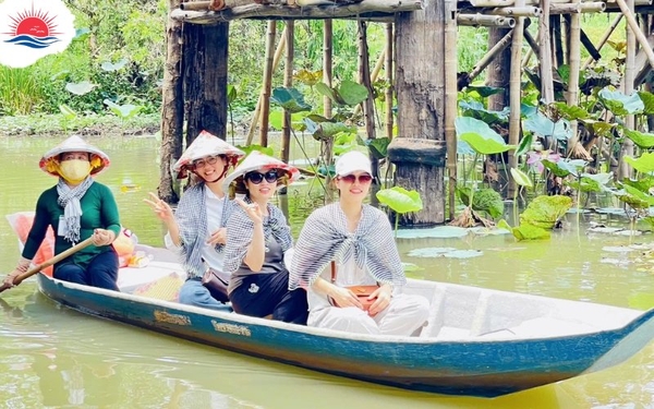tour miền tây 1 ngày chèo xuồng