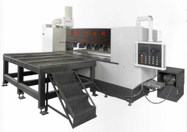 DÒNG MÁY CƯA CNC JKB100-2600