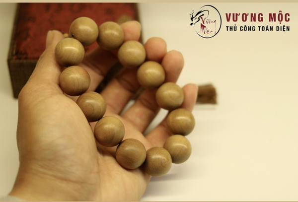 vòng tay đàn hương 20mm