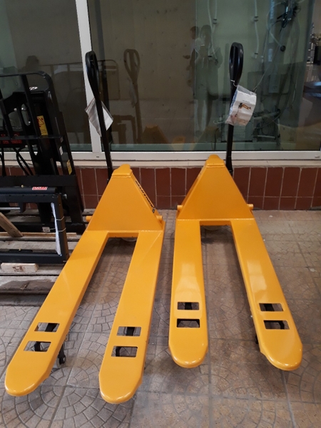 Xe nâng tay 2.5 tấn TotalLifter